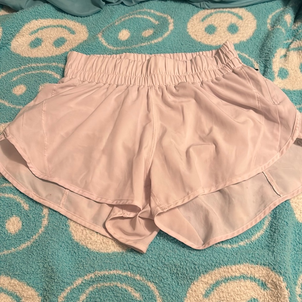 White lululemon shorts